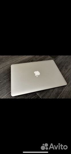 Macbook air 13 2018 8/256гб идеал