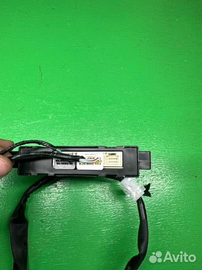 Блок управления комфортом Toyota Yaris mxph10