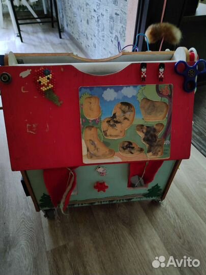 Домик бизи борд