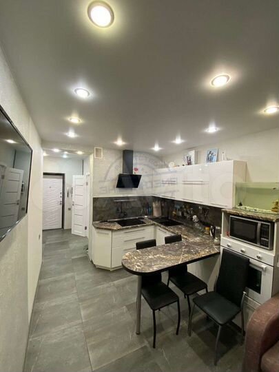 2-к. квартира, 41 м², 15/18 эт.