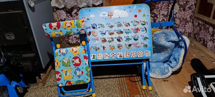 Детский столик, санки
