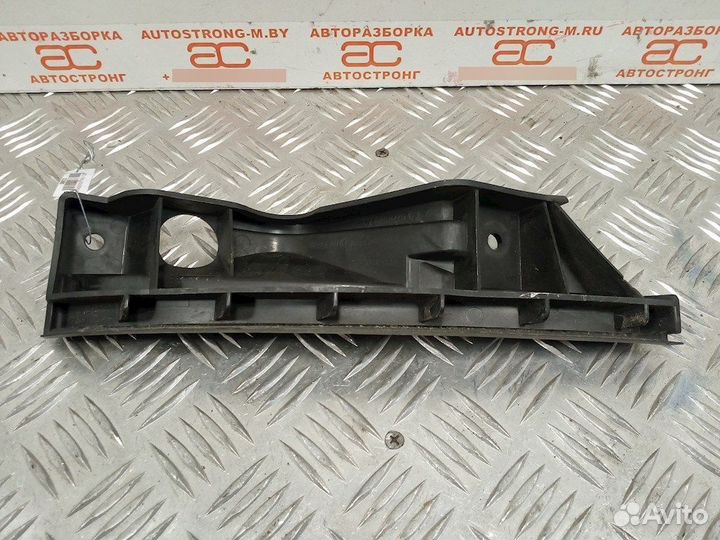 Кронштейн для Volkswagen Touran 1