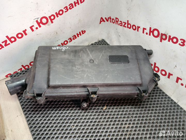 Корпус воздушного фильтра Skoda Octavia A4