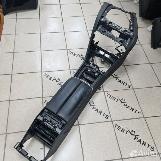 Консоль центральная Подлокотник Bmw 8-Series G14