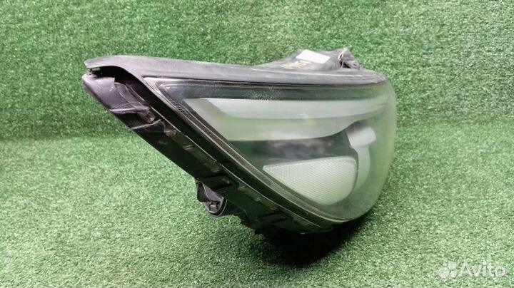 Фара Kia Carnival Правая