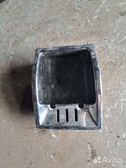 Пепельница на Mercedes W203