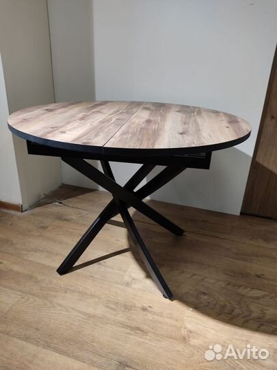 Кухонный стол