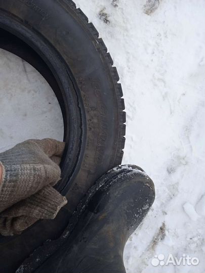 Pirelli Carrier 215/70 R16 100