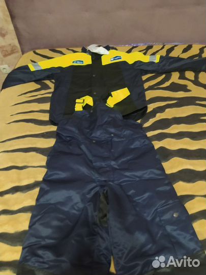 Костюм пильщика для работы с бензопилой