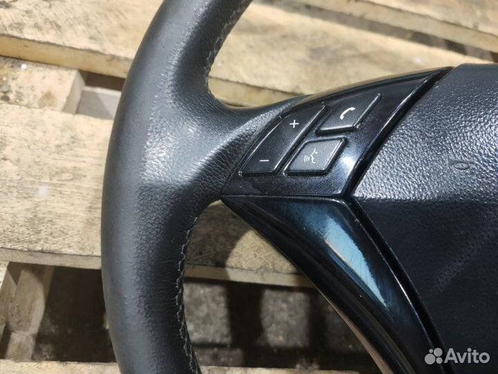 Руль Bmw 5 E61 N52B25 2008