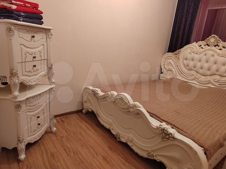 Комната 48 м² в 2-к., 3/3 эт.
