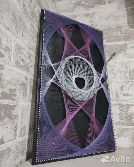 Картины из гвоздей и ниток