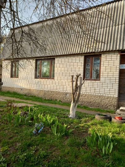 4-к. квартира, 72 м², 1/1 эт.