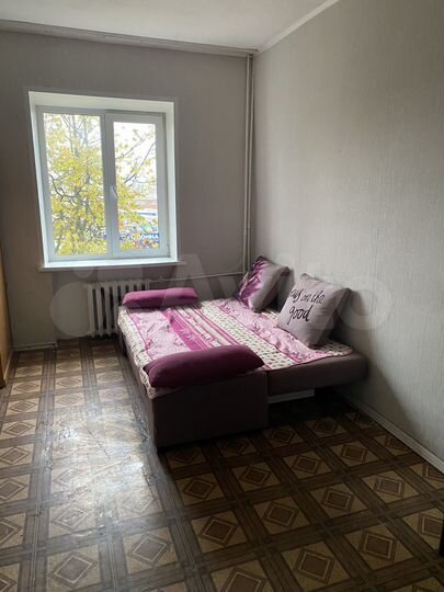 Комната 17 м² в 9-к., 4/5 эт.