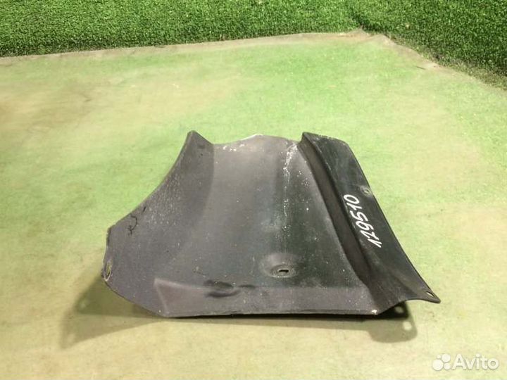 Подкрылок задний правый Toyota Passo KGC30 1KR