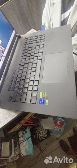 Asus Rog Strix Scar 18