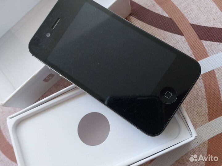 iPhone 4, 16 ГБ