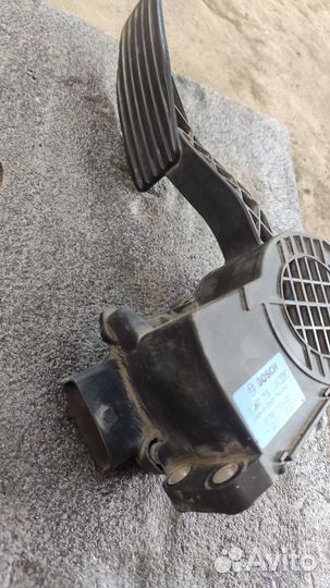 Электронная педаль газа Приора, Гранта, Калина