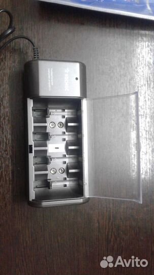 Зарядка для аккумуляторов Универсальная