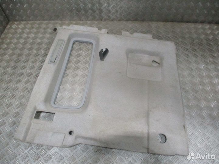 Обшивка боковой стенки кабины правая MAN 816257160