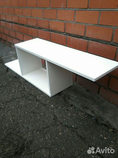 Полка навесная для книг,игрушек,сувениров