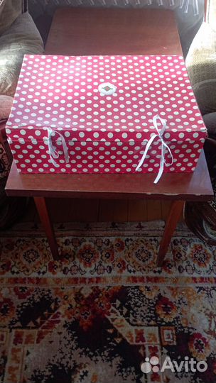 Фарфоровый чайный сервиз