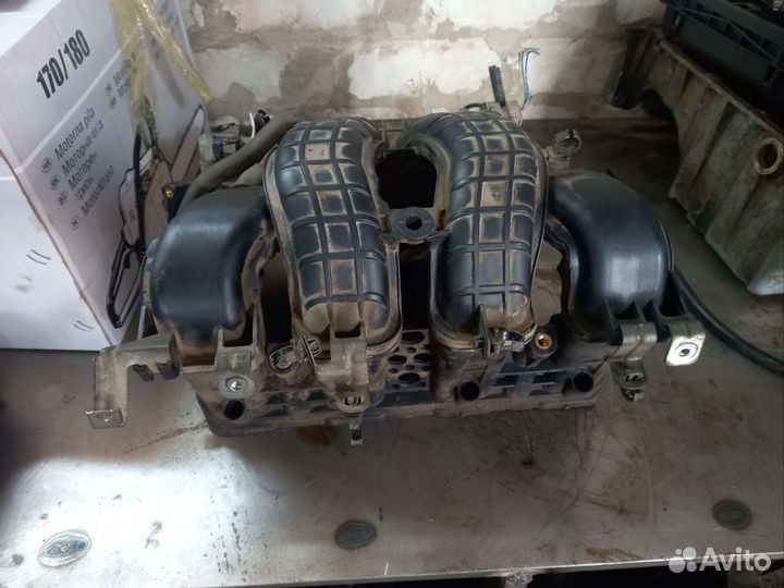 Впускной колектор митсубиси 4б11, 4б12