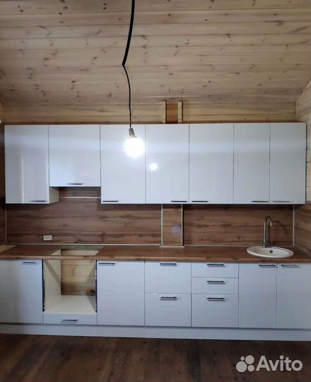 Кухни на заказ с надежными креплениями