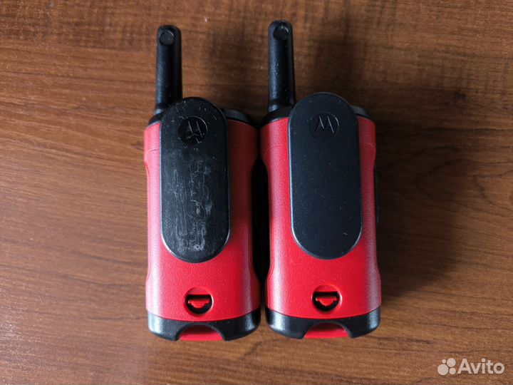 2 рации Motorola tlkr T40