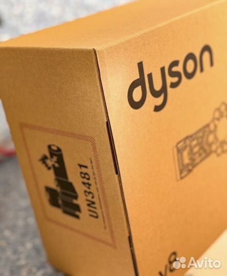 Пылесос Dyson V8