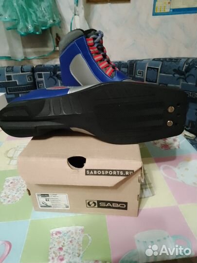 Лыжные ботинки новые