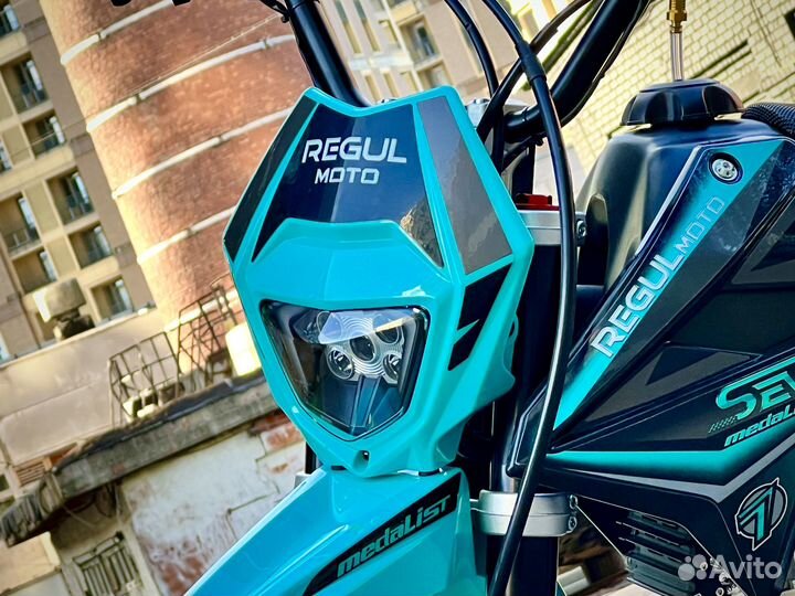 Питбайк Regulmoto Seven Medalist Pro