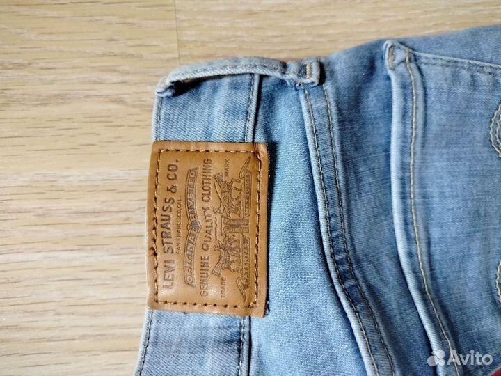 Джинсы женские levis