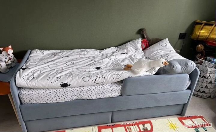 Кровать Sunny мягкая детская ящики бортик матрац