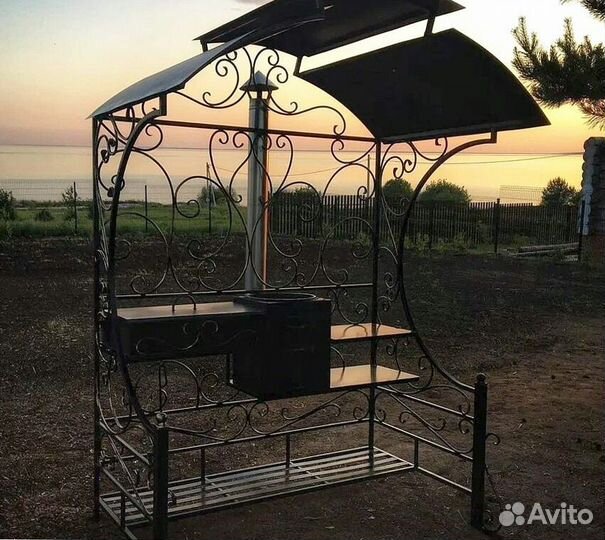 Мангал с печкой и крышей