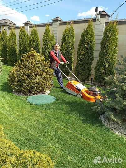 Помощники по хозяйству семейная пара