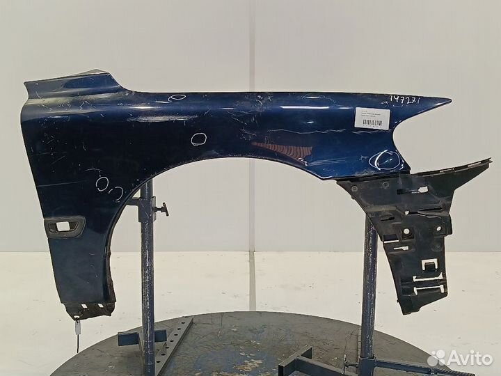 Крыло переднее правое Volvo V70 2 (00-05)