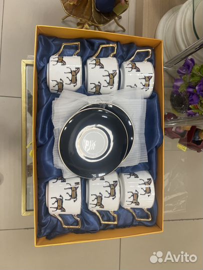 Чайный сервиз на 12 персон