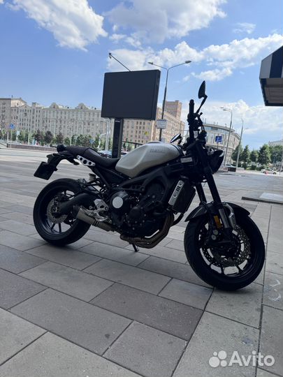 Yamaha XSR900