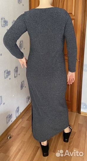 Блестящее платье с вырезом каре Latrenda р-р 52-56