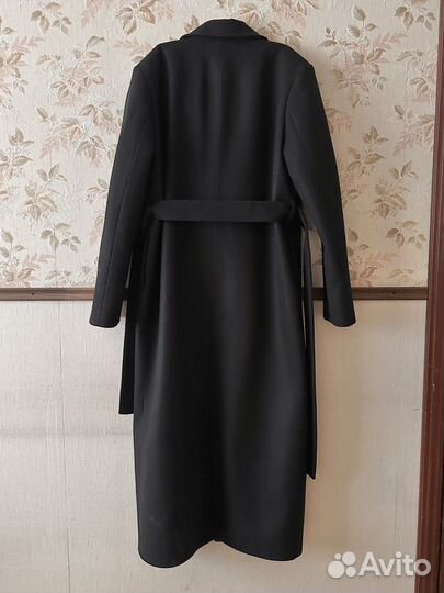 Чёрное мужское пальто в пол