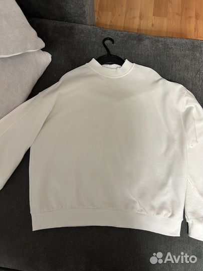 Свитшот женский bershka