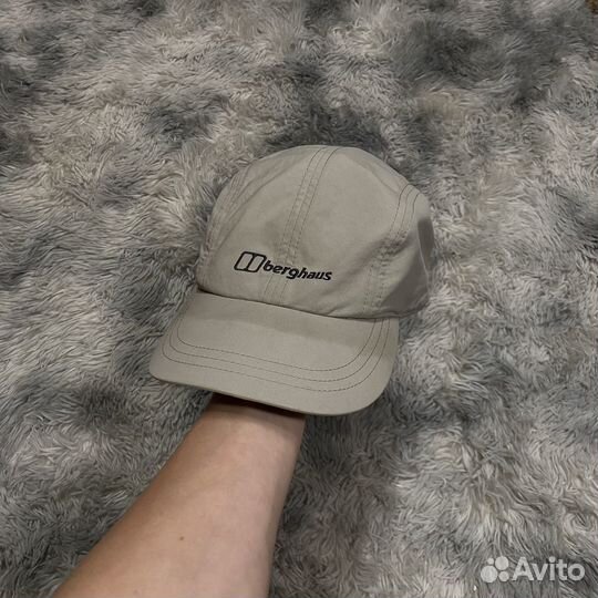 Кепка Berghaus
