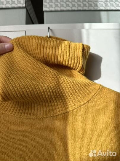 Свитер из шерсти Uniclo