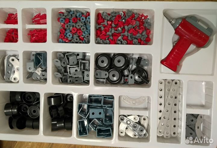 Конструктор, коробка 65 x 40 см