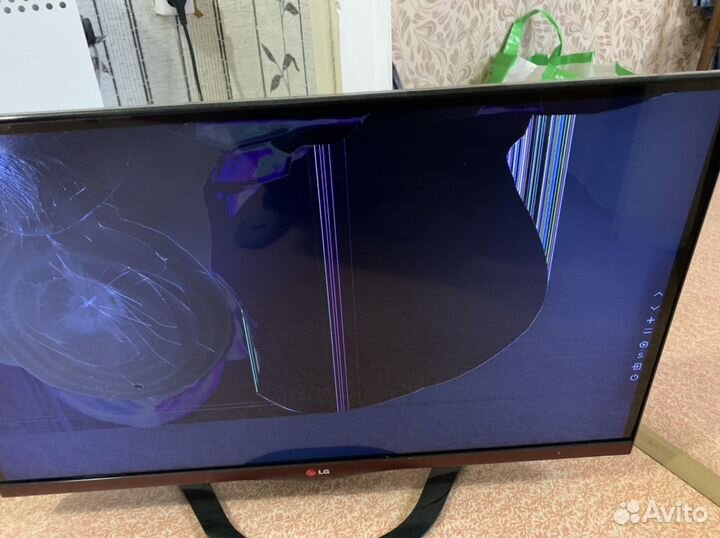 Телевизор LG 32LA662V