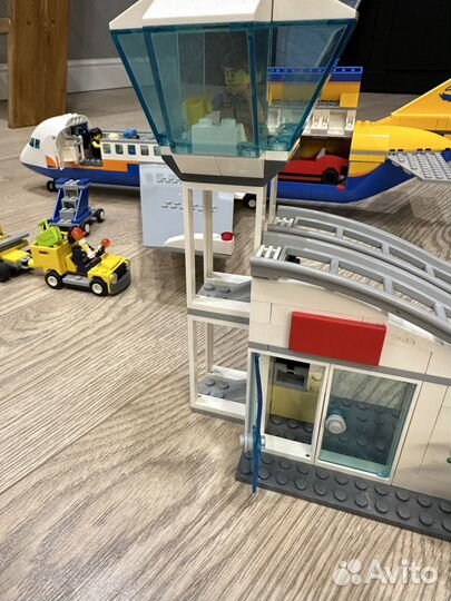 Аэропорт Lego City арт.60262 оригинал