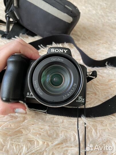 Полупрофессиональный фотоаппарат sony