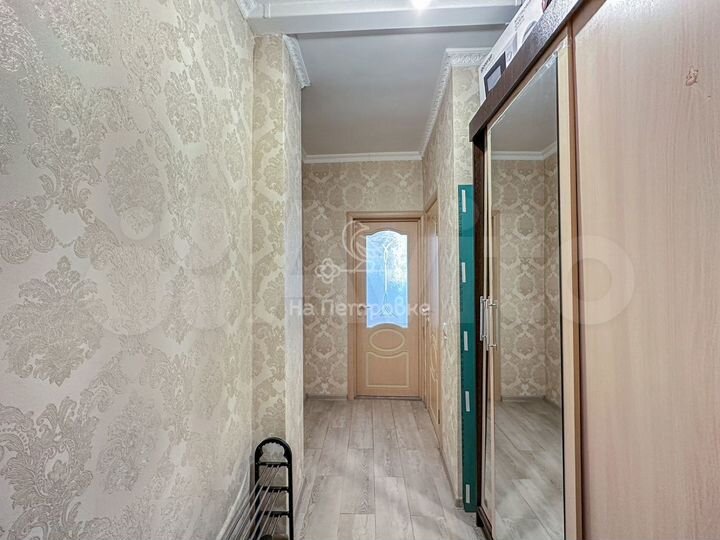 2-к. квартира, 48 м², 1/4 эт.