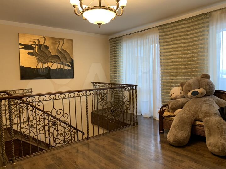 4-к. квартира, 178,8 м², 5/9 эт.